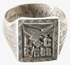 LC/ Anillo de Plata Punzonado